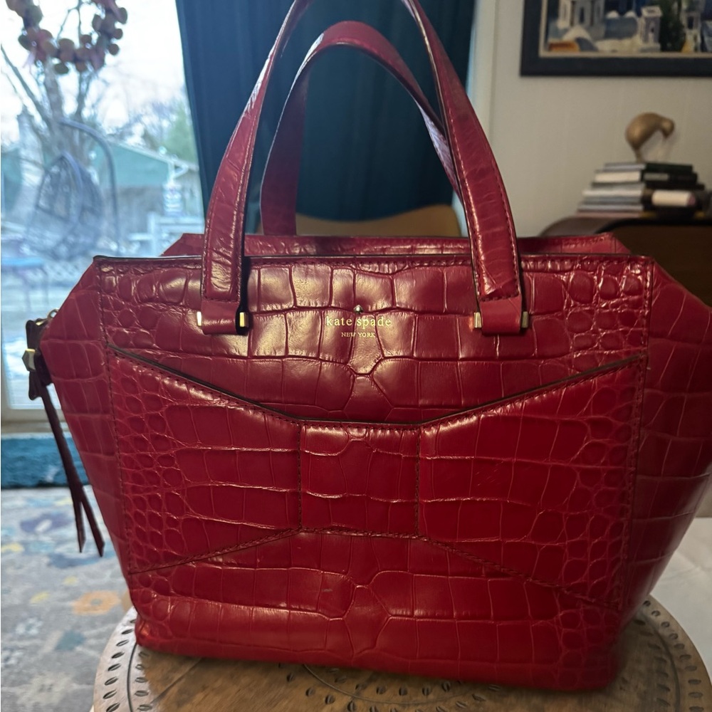 kate spade Red Croc-Embossed Large 2 Park Avenue Beau Bag